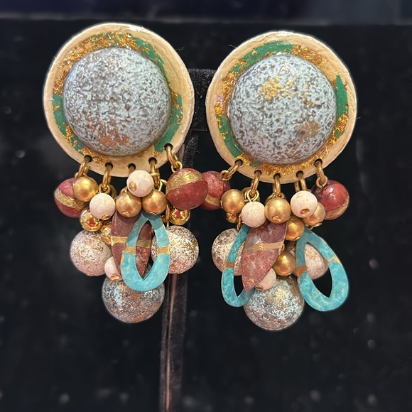 Vintage ‘80s IKARAMI Neutral Cream Turquoise Patina Earrings-Boutique - Picture 2 of 6